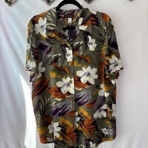 Vintage Synari Sz16 Rayon Made in USA Multicolor Floral Short Sleeve Shirt